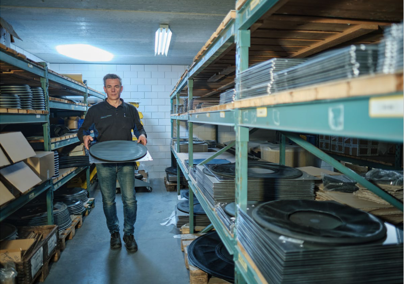 Air Caster Application 1